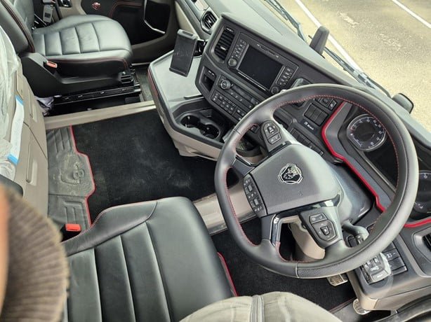 SCANIA R660 For Sale